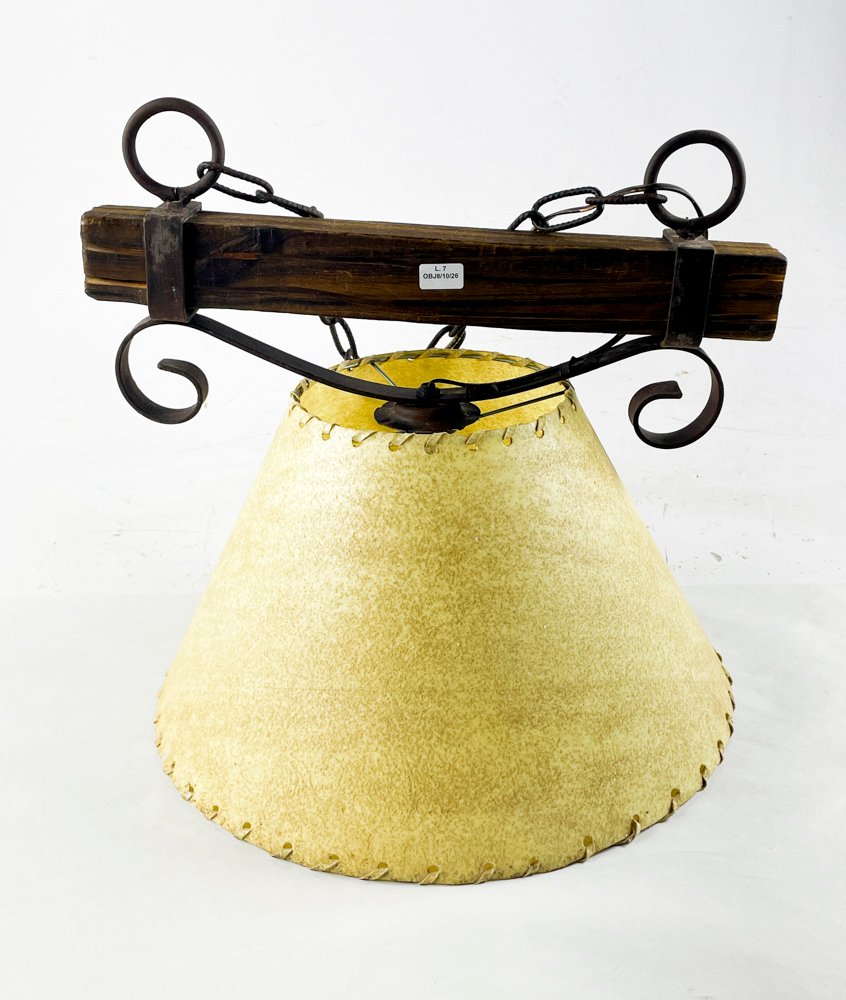 Colgante en hierro y madera con pantalla de 42 x 40 cm
