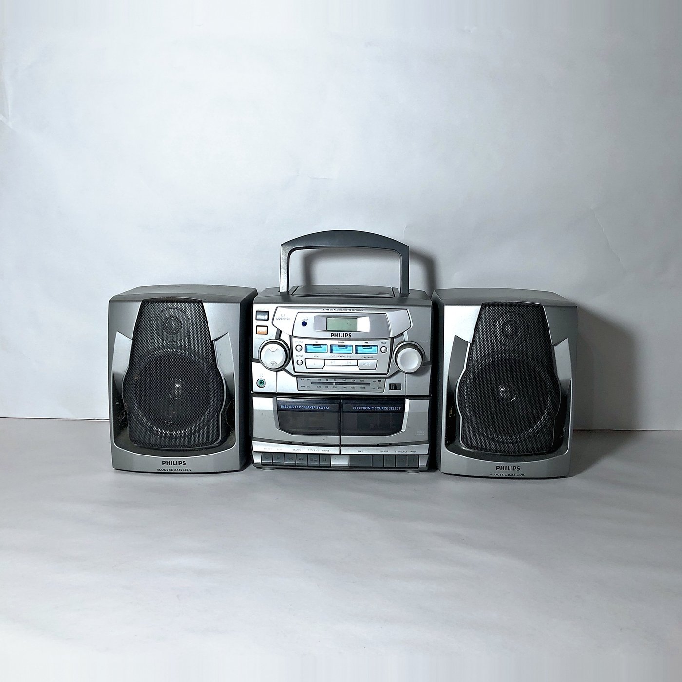 Equipo de Música Philips con Dos Parlantes (Funcionando)