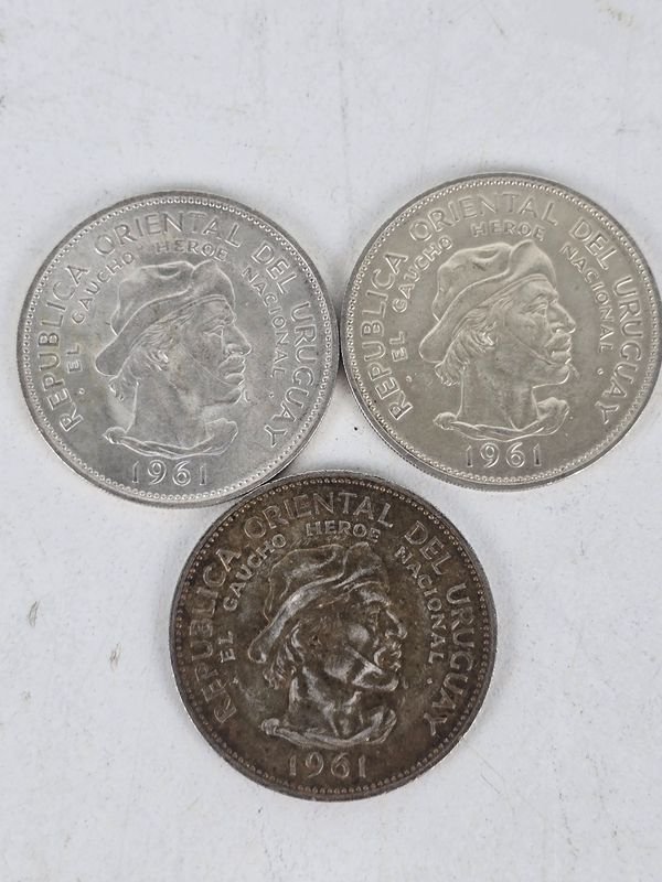 3 Monedas de Plata "El Gaucho Héroe Nacional" Uruguay 1961