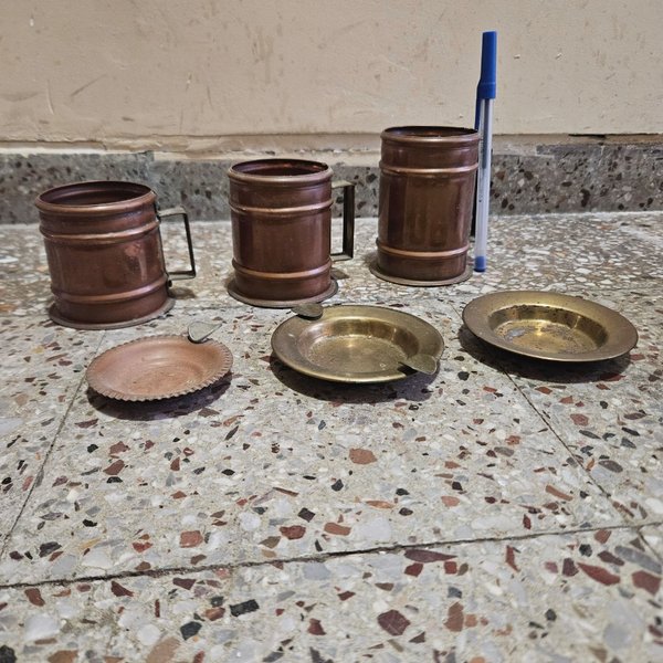 Lote de Ceniceros y Centros de Mesa en Cobre y Bronce - imagen 1