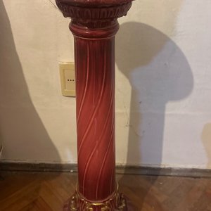 Lote anterior: Pedestal Decorativo Estilo Clásico Rojo y Dorado