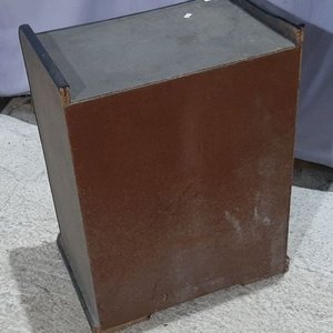 Mesa Auxiliar Negra para TV o Aparato Electrónico - imagen 3