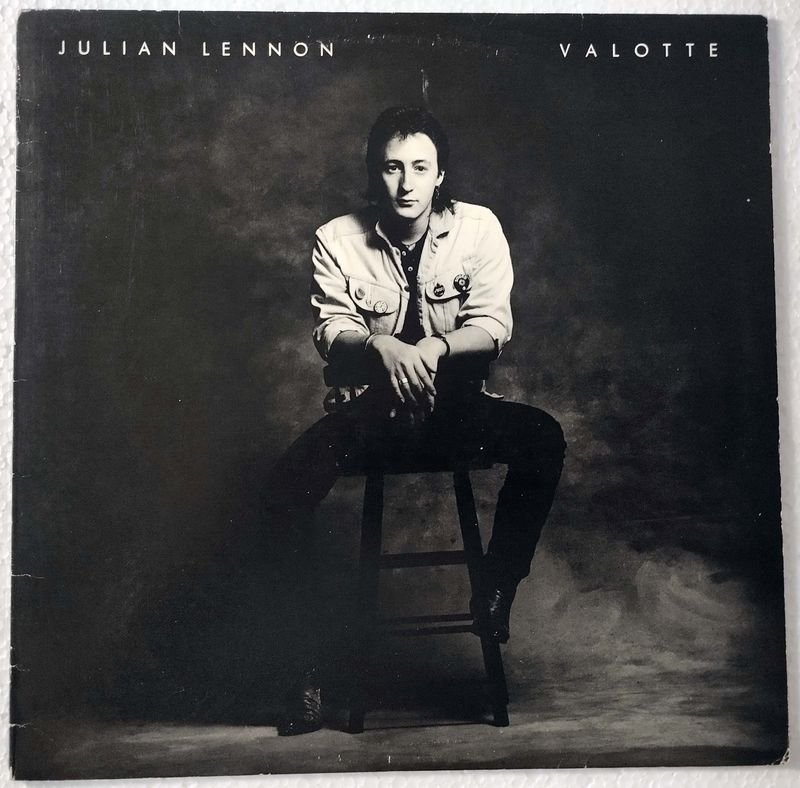 Lote siguiente: Julian Lennon: Álbum Valotte en LP Importado USA 1984