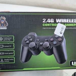 Lote de 2 Consolas Game Stick Lite con 4 Mandos Inalámbricos 2.4G - imagen 3