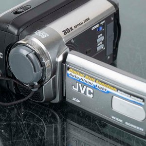 Filmadora JVC 35x Optical Zoom Digital Still Function - imagen 2