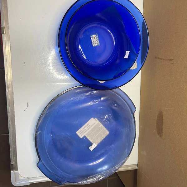 Lote de Fuentes y Bowls de Vidrio Azul: Cristalerías Uruguay y Duralex Brasil