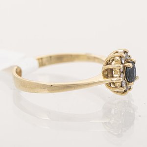 Anillo de Oro 18k con Zafiro Central y Circonias - imagen 2