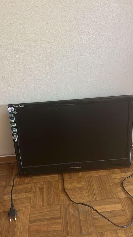 Televisor de 24 pulgadas en buen estado - imagen 4
