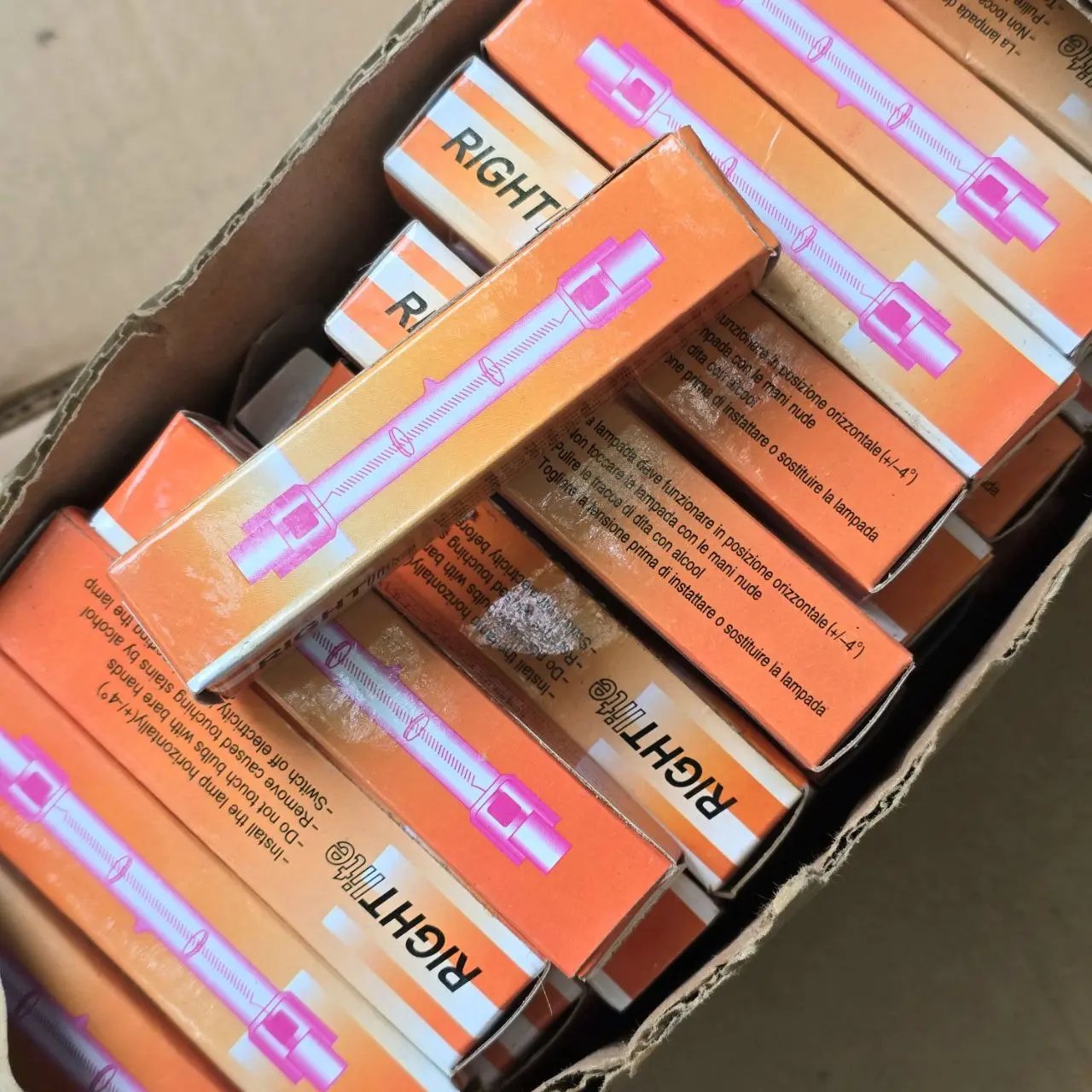 Lote de Halógenos en Cajas - imagen 2