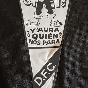 Banderín Humorístico Danubio F.C. "Huija! Chei!" Edición Charrúa - imagen 1