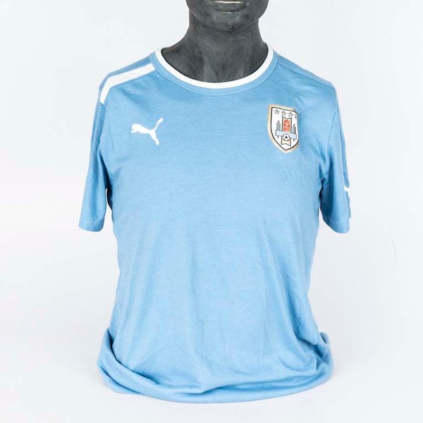 Lote anterior: Camiseta de entrenamiento de la selección de Uruguay marca PUMA
