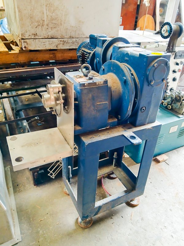 Reductor de velocidad Lentax motor trifasico Weg - imagen 2