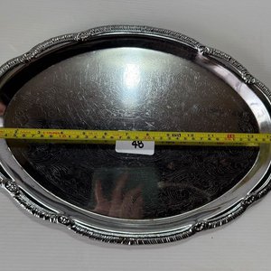 Bandeja y Fuente Ovalada de Aluminio con Detalles Decorativos - imagen 5