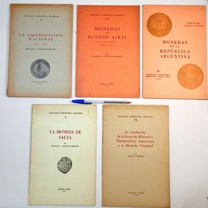 Lote siguiente: Lote de 5 Publicaciones de la Asociación Numismática Argentina sobre Monedas