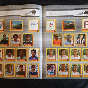 Álbum de Figuritas Copa Sudamericana 2011 Completo Oficial Nuevo Siglo Ediciones - imagen 2