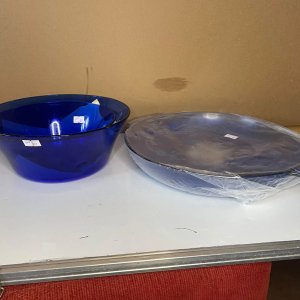 Lote de Fuentes y Bowls de Vidrio Azul: Cristalerías Uruguay y Duralex Brasil - imagen 3