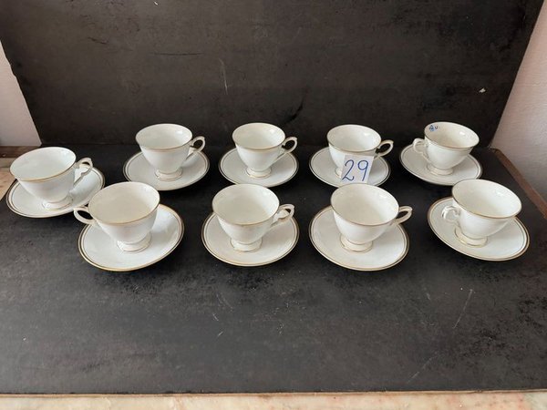 Juego de 9 Tazas de Café con sus Platillos - imagen 1