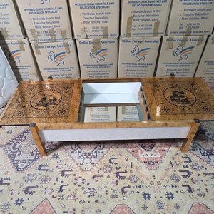 Lote anterior: Mesa Ratona Vintage con Bar Interior y Diseño Náutico