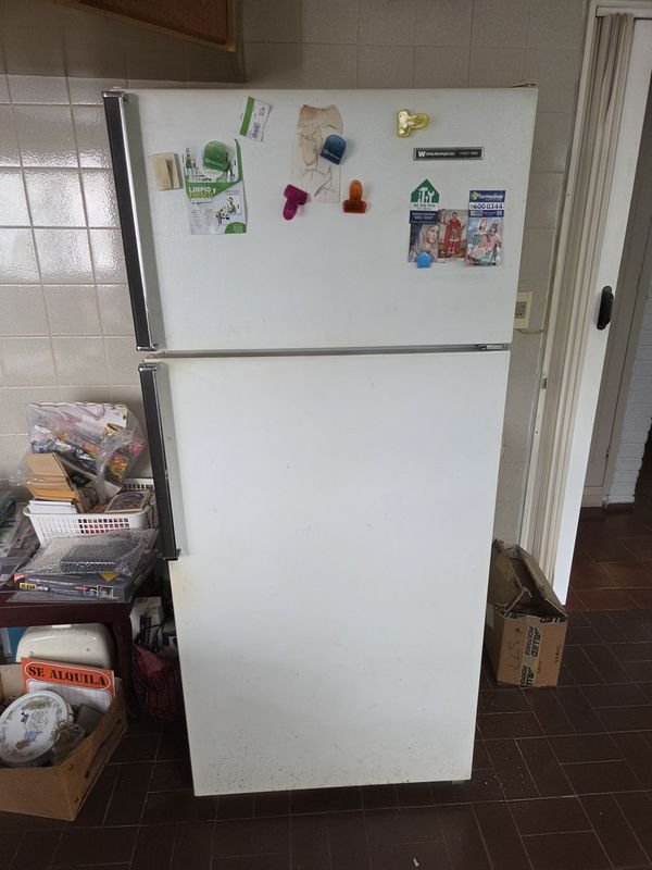 Lote anterior: Heladera con freezer Westinhouse en funcionamiento