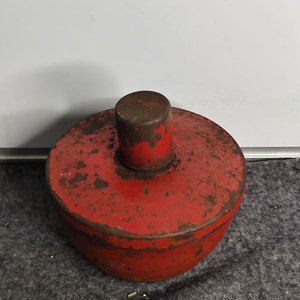 Mechero Antiguo Metálico Rojo Pesado - imagen 2