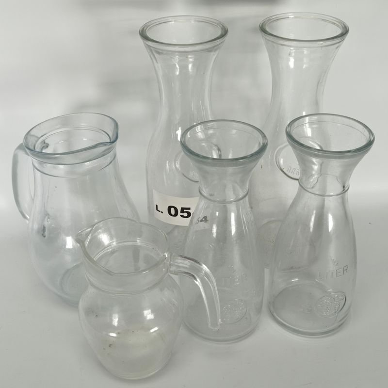 Lote anterior: Seis piezas de vidrio transparente para vino