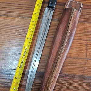 Cuchillo de Hoja Larga con Funda de Cuero - imagen 4
