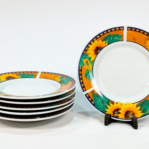 Juego de 4 Tazas y 6 Platos de Porcelana con Decoración Floral - imagen 4
