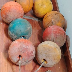 Juego de 8 Boyas de Pesca Usadas - Colores Variados - imagen 2