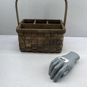 Lote anterior: Canasto de Madera Trenzada con Divisiones y Diseño de Manzanas Pintadas a Mano