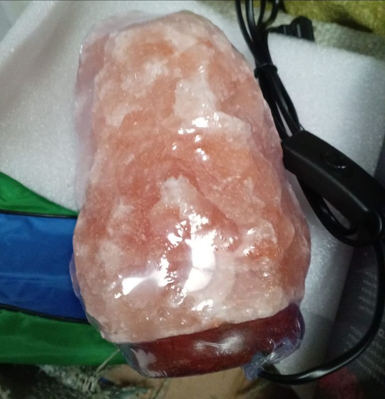 Lámpara de sal del Himalaya natural con luz cálida y relajante - imagen 2