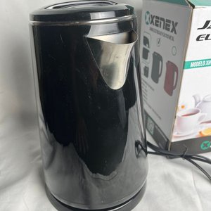 Jarra Eléctrica Xenex 1.8 Litros, 1500W, Nueva Sin Uso - imagen 4