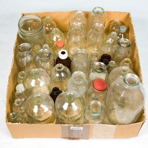 Lote de Frascos de Vidrio Hialino de Diversos Tamaños y Diseños - imagen 2