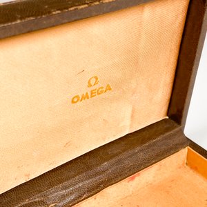 Caja de Reloj Omega de Loewe Antigua - imagen 5