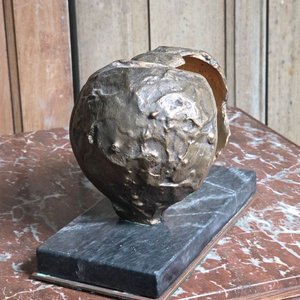 Escultura de Bronce "Fruto" de Enrique Broglia - imagen 5