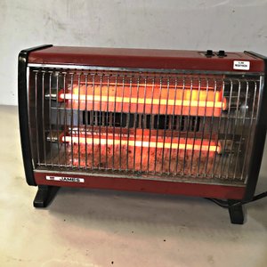 Lote siguiente: Estufa Eléctrica James Turbocalefactor Modelo TCC 1400 - Industria Uruguaya