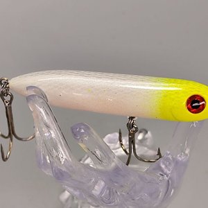 Señuelo de Pesca Artificial Stickbait Blanco y Amarillo Fluorescente con 2 Anzuelos - imagen 4