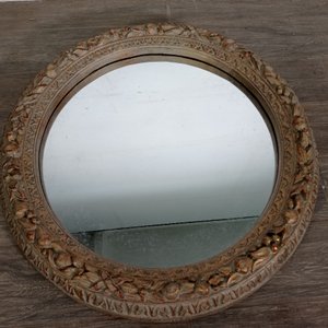 Espejo Circular con Marco Ornamentado y Relieve - imagen 4