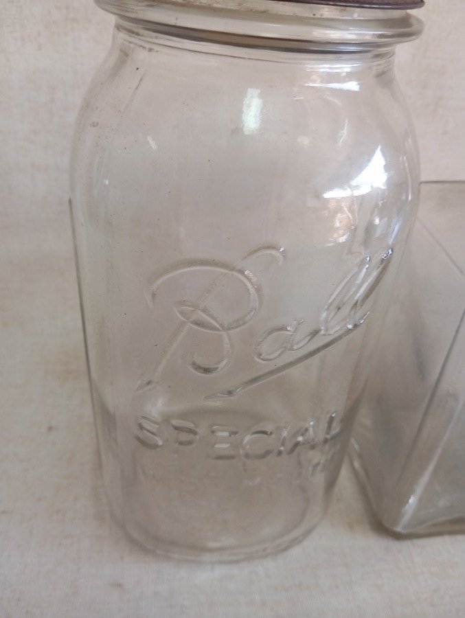 Botellas y frascos antiguos de vidrio - imagen 4