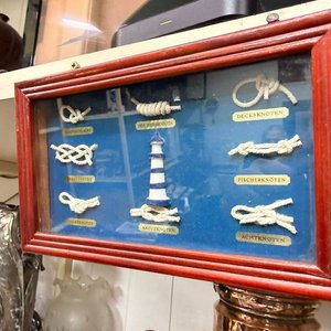 Cuadro Decorativo Nudos Marineros con Faro y Marco de Madera - imagen 2