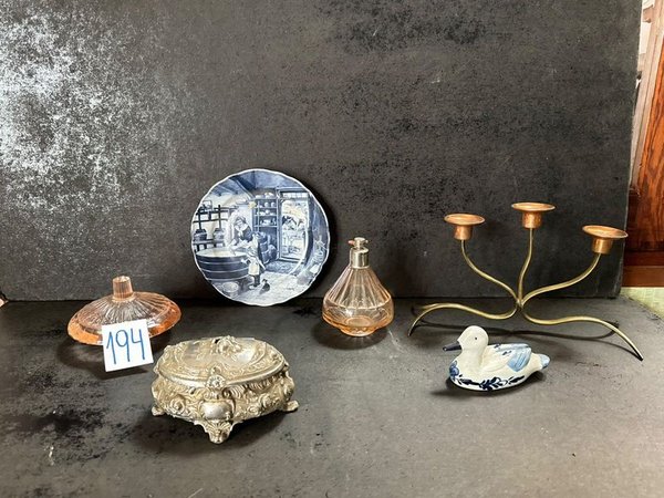 Item 1175996 - Image 0