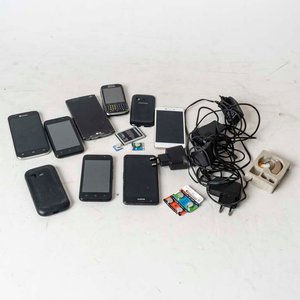 Lote anterior: Lote de 7 Celulares y 5 Cargadores Varios