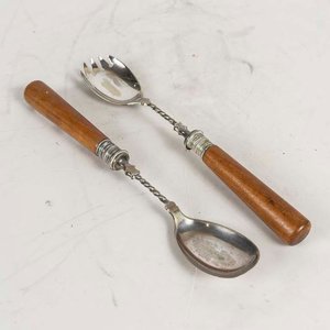 Juego de 2 Piezas de Servir Inglesas de Plata y Madera - imagen 1