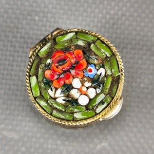 Pastillero Metálico con Tapa Decorada en Micromosaico Floral - imagen 5