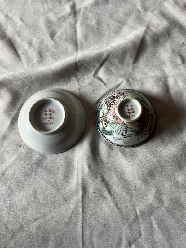 Taza y plato macu: Arte cerámico de colores - imagen 4