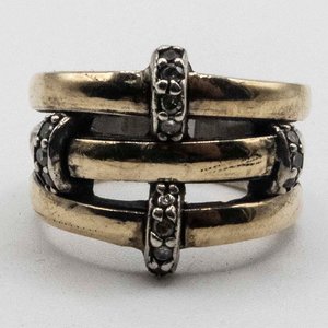 Lote siguiente: Anillo de Plata con Oro Double y Circonias
