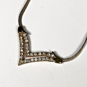 Lote de 5 Piezas de Bisutería: Cadenas con Colgantes y Caravanas - imagen 3