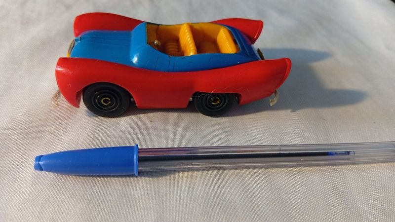 Auto de colección "Topolino" de plástico y metal, industria italiana