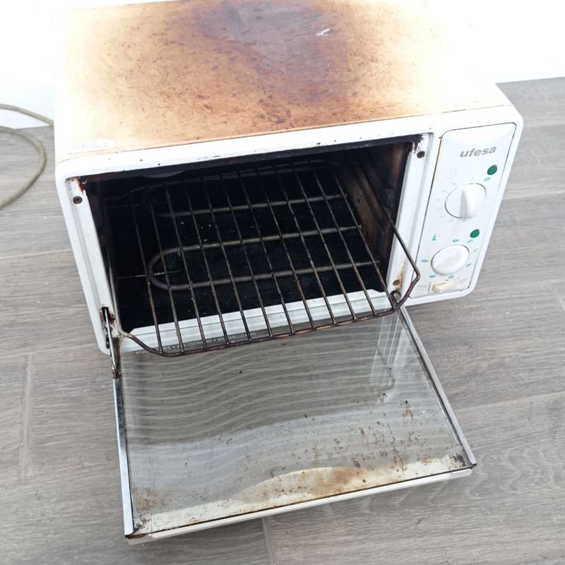 Horno marca UFESA para venta en condiciones de segunda mano - imagen 3