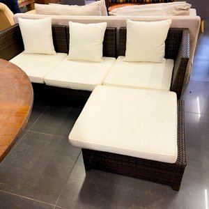 Lote siguiente: Juego de Muebles de Exterior Ratán Sintético con Puff y Almohadones