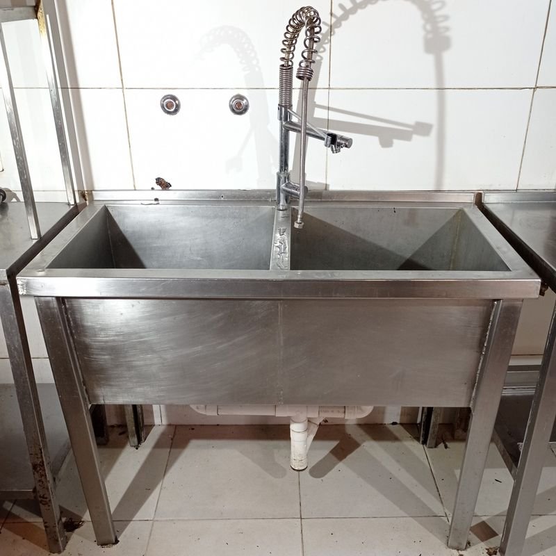 Lote anterior: Bachas industriales en acero inoxidable para venta